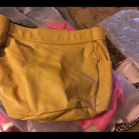 Purse - Picture 1 of 5